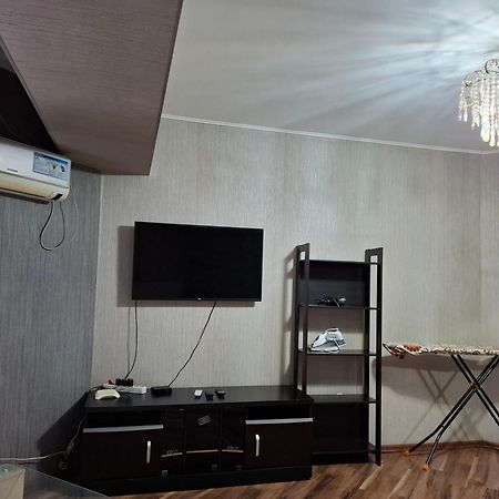 Apartment In Street Kievskaya 49 Bishkek Exteriör bild